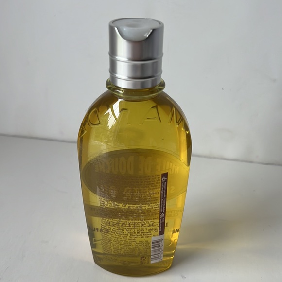 L’occitane Shower Oil 8.4 Fl. Oz.New - Picture 2 of 11